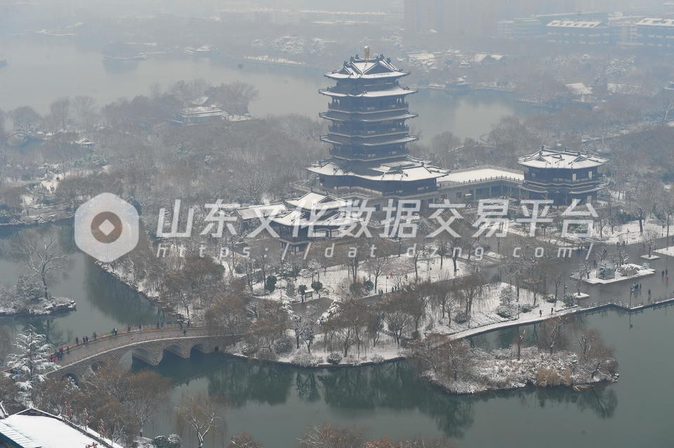 大明湖雪景