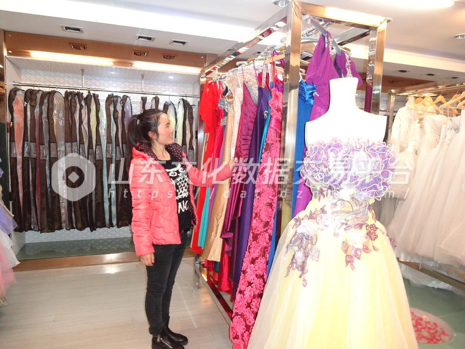 婚纱店