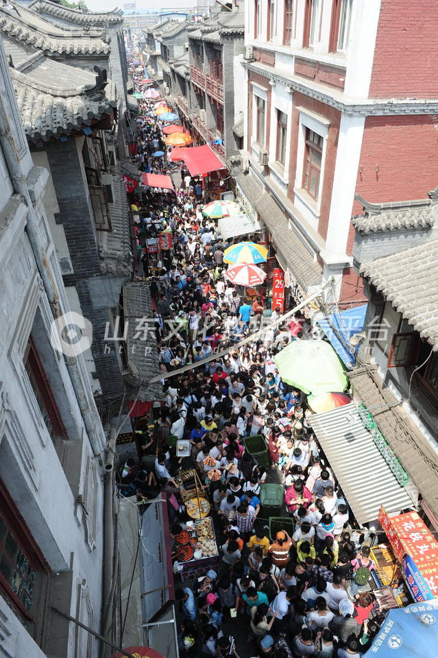 芙蓉街游客爆满