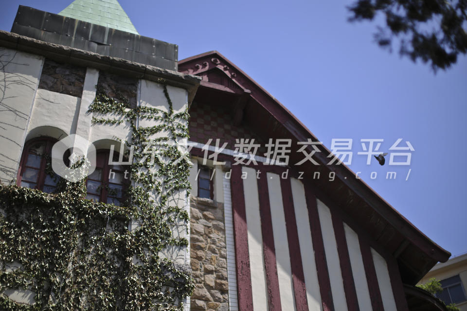 冯沅君陆侃如故居