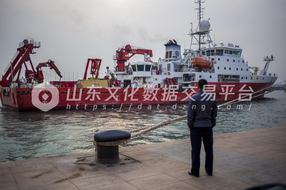 科学号科考船离港