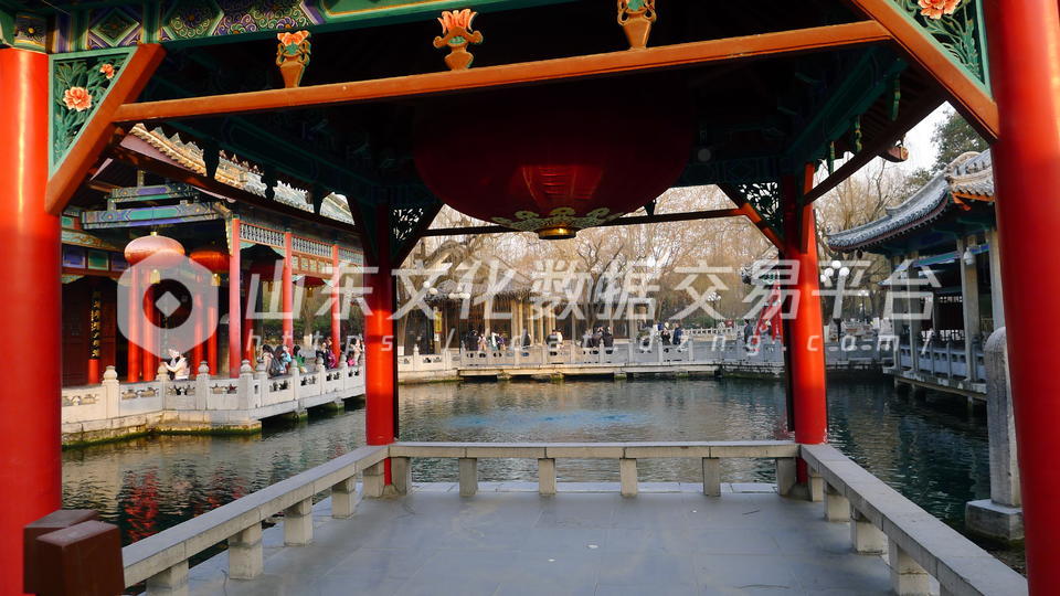 趵突泉渐显平静