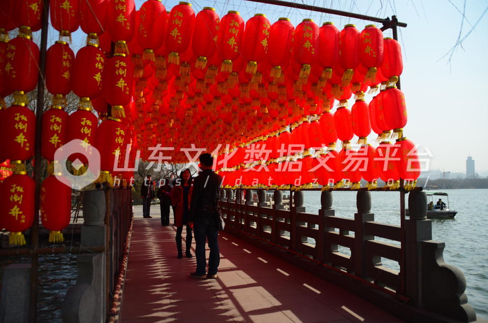 大明湖的红灯笼