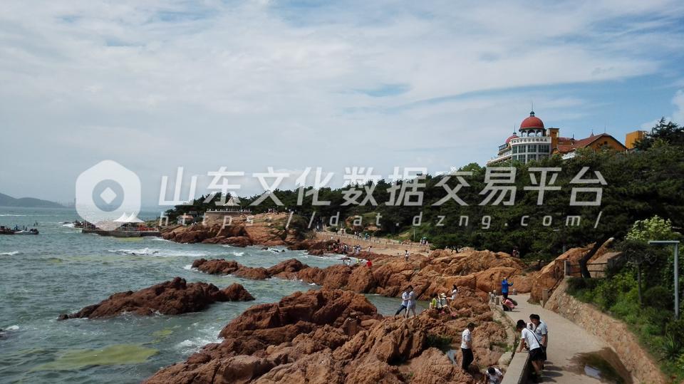 美丽的青岛海边景色