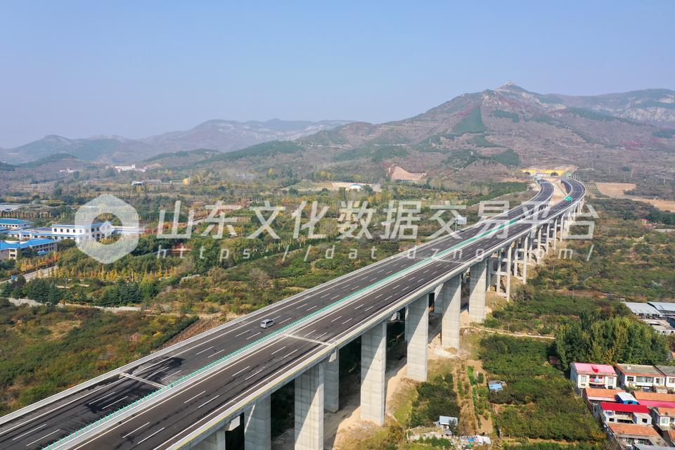航拍济泰高速