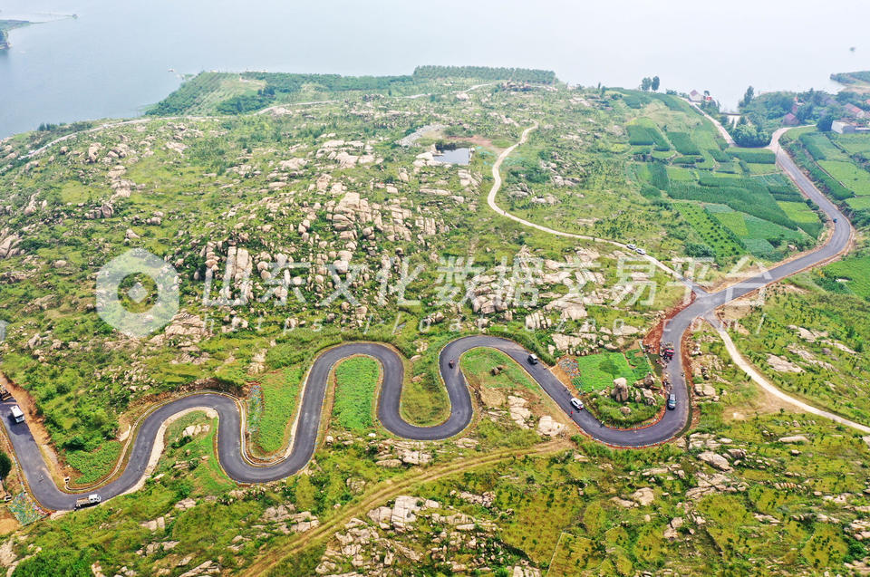 全国首条零排放农村公路通车