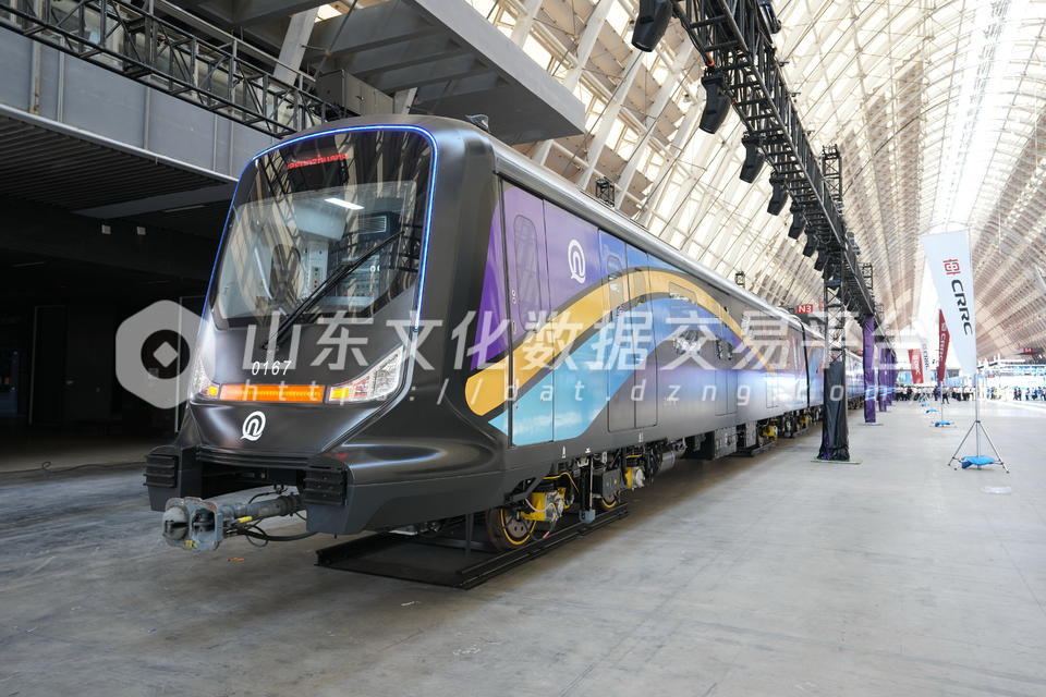 碳纤维地铁列车