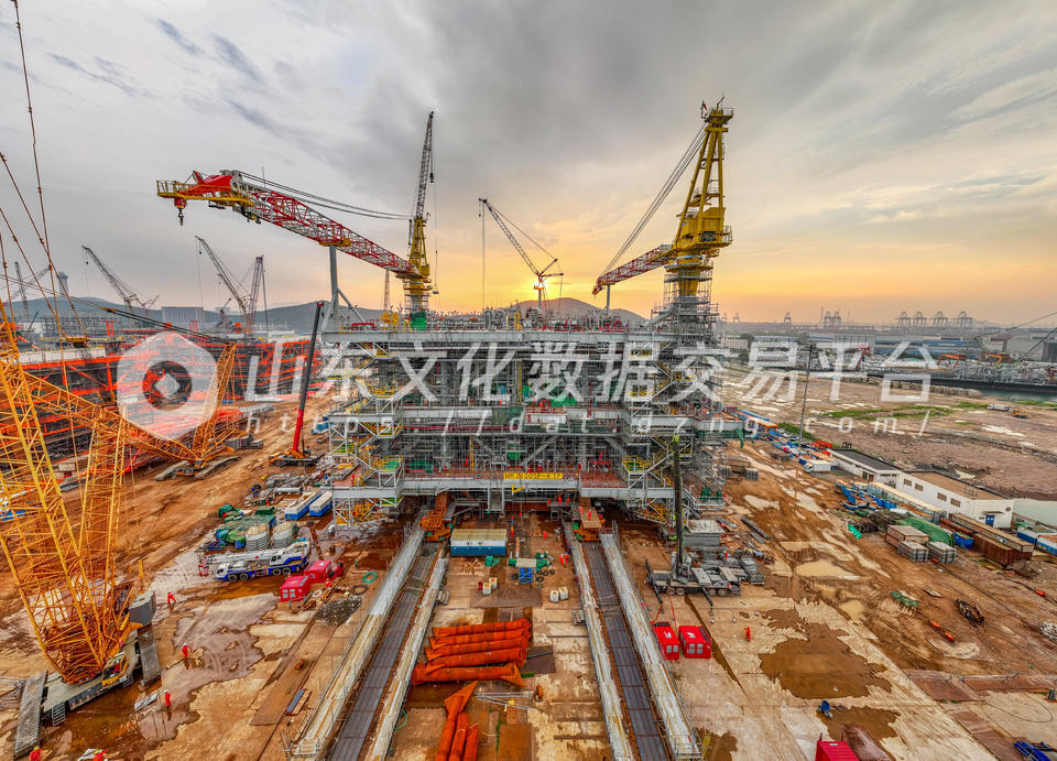 我国建造的最大国际海洋油气平台完工交付