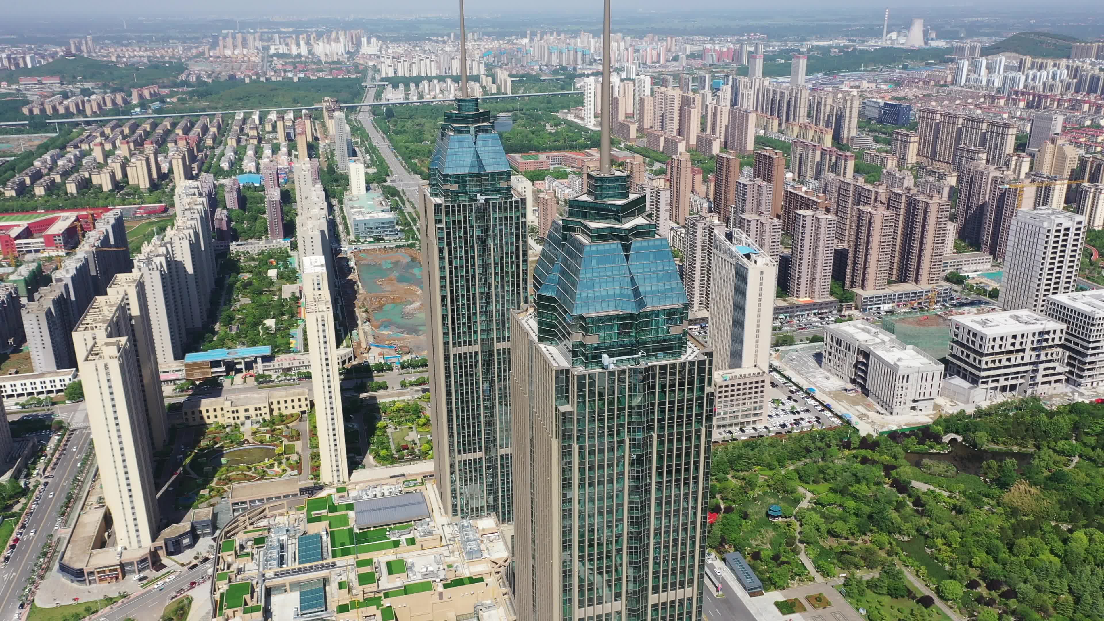 航拍枣庄双子星恒太城