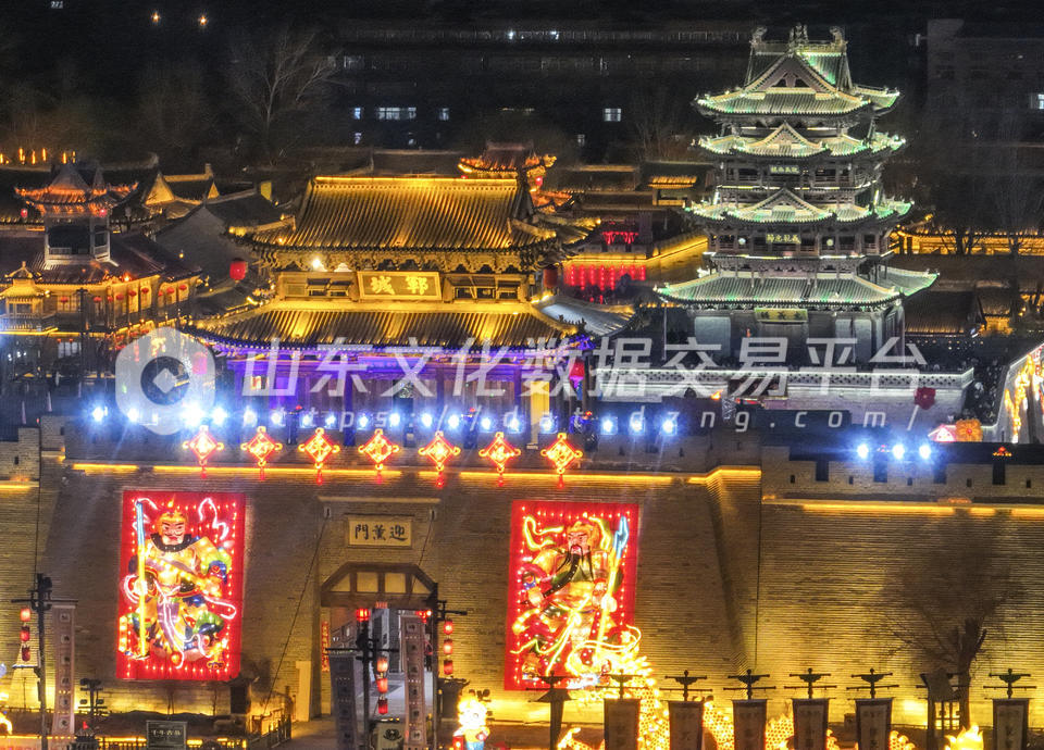 春节水浒好汉城打铁花