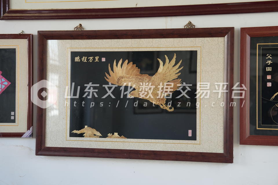 高唐麦秸画《鹏程万里》