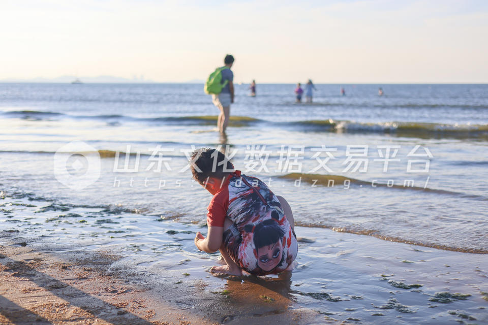 黄渤海新区金沙滩海水浴场