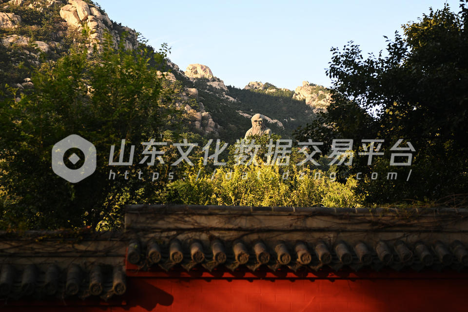 崂山老子雕像