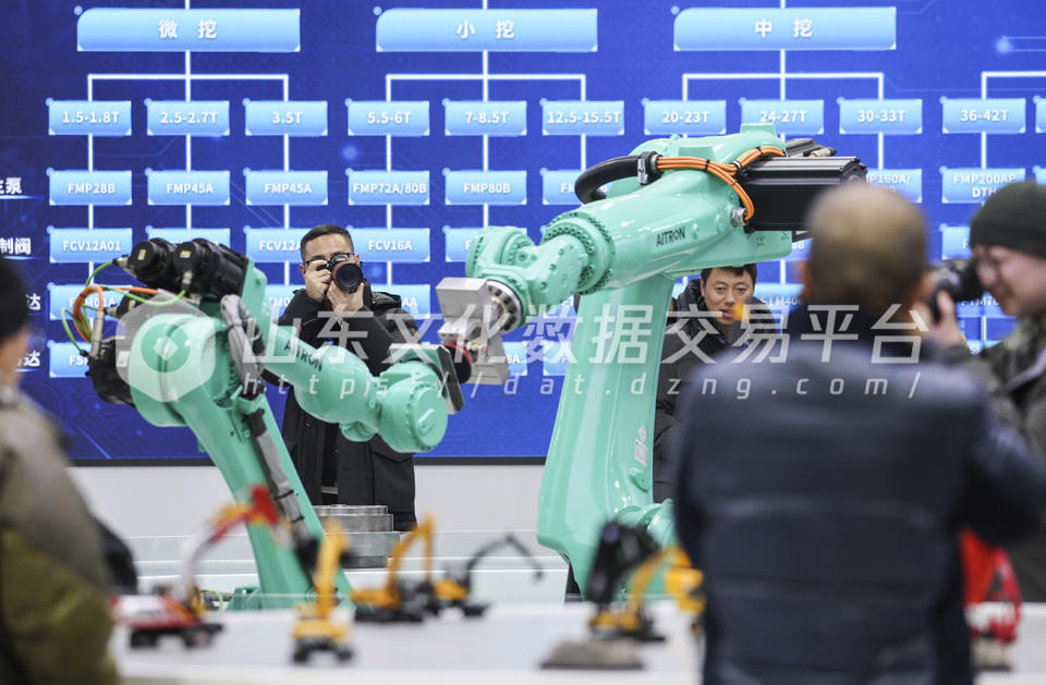 国产高精度六轴机械手