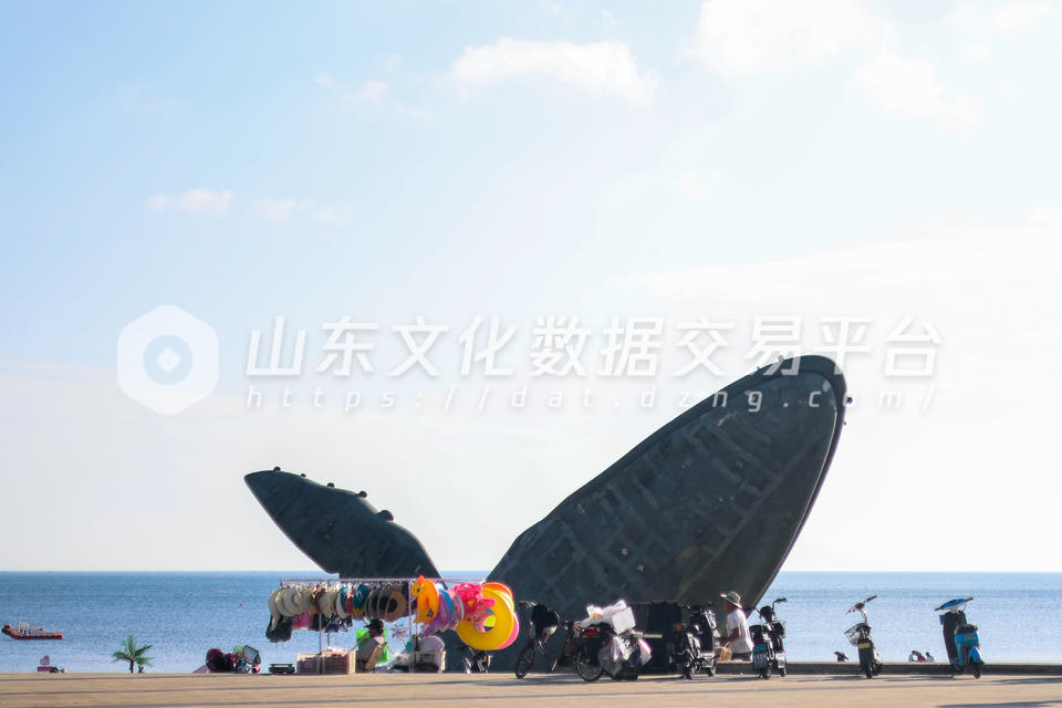 黄渤海新区鲸鱼雕塑