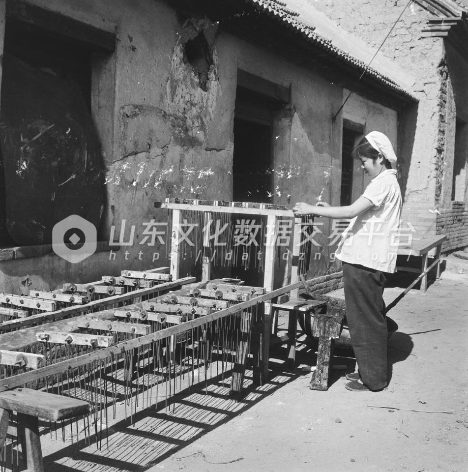 淄博周村区小商品基地的电焊条。